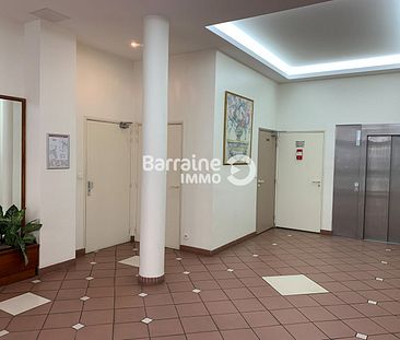 Location appartement à Brest, 2 pièces 50.88m² - Photo 2