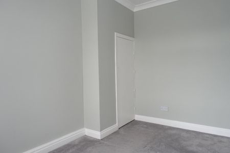3 bedroom House To Let - Photo 4