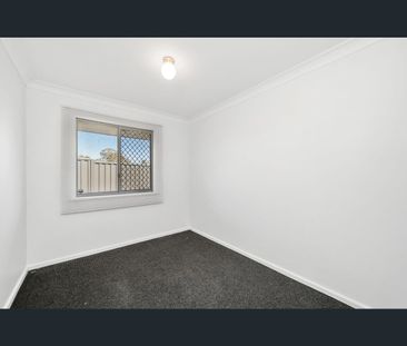 12/Eneabba Place, Armadale, WA 6112 - Photo 2