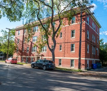 Evelyn Court Apartments - Photo 1