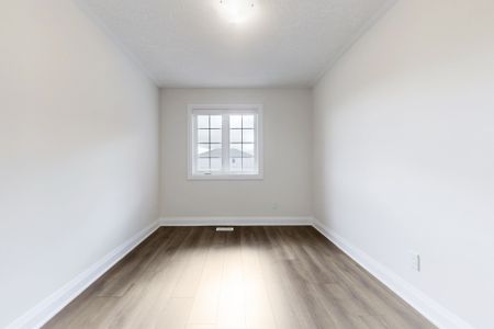 For Lease - 6 Dominique Street, Kitchener, Ontario - Photo 3