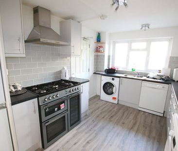 Room in a Shared House, Prince Of Wales Avenue, RG30 - Photo 5