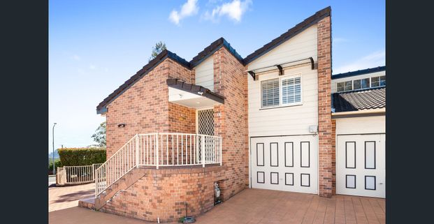 Immaculately Presented Villa in Boutique Complex - Photo 1