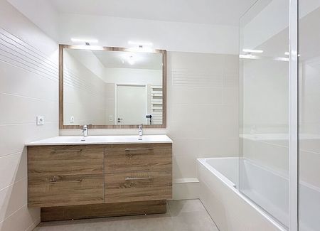 Appartement à louer 3 pièces • 64,16 m2 Suresnes - Photo 2