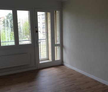 Appartement T03 RDC LES TILLEULS BRIOUDE - Photo 1