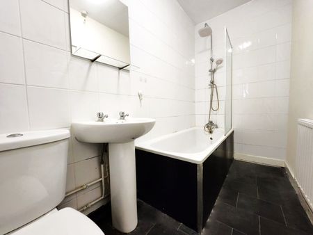 2 Bed Flat, High Road Leyton, E10 - Photo 4