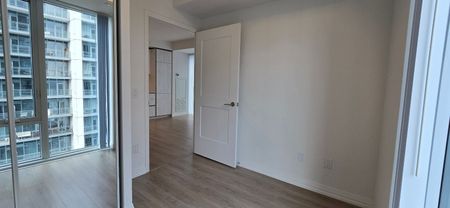 For Lease - 8 Widmer Street Unit# 4205, Toronto, Ontario - Photo 3