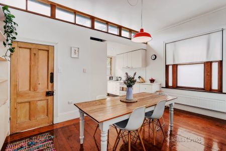 3 Bed, 1 Bath - Photo 2