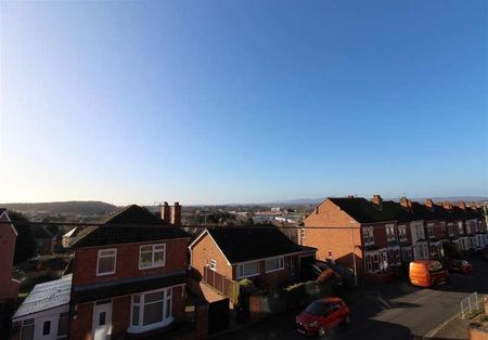 Hollymount, Worcester, WR4 - Photo 3