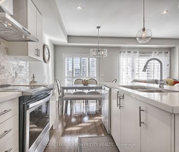 For Lease - 420 Wheat Boom Drive, Oakville, Ontario - Photo 5