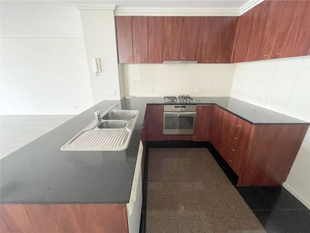152/22 Kavanagh Street - Photo 3