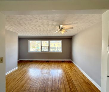 For Lease - 150 Kerr Street, Oakville, Ontario - Photo 6