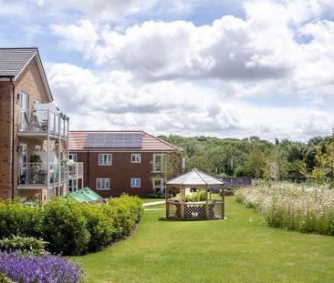 1 bedroom retirement property to rent - Photo 6