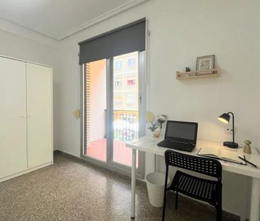 Carrer de Pere Cabanes, Valencia, Valencian Community 46019 - Photo 3