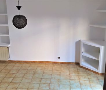 maison 4 pièces 99m2 MARSEILLE 4EME 1 397 euros - Photo 3