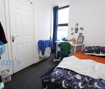 1 bed Shared House for Rent - Photo 2