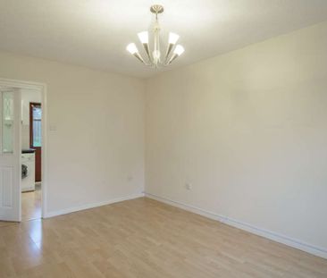 Price £1,175 pcm - Available 16/12/2025 - Unfurnished - Photo 1