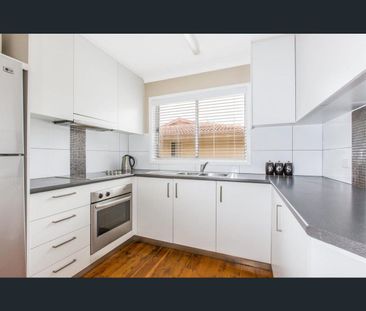 2/ 65 Bruce Street, Unanderra, NSW 2526 - Photo 2