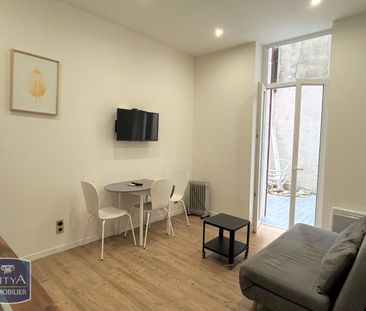 Location Appartement 1 pièce 24m² MARSEILLE 1er - Photo 2