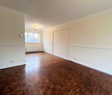 Regency Drive, West Byfleet, Surrey, KT14 - Photo 2