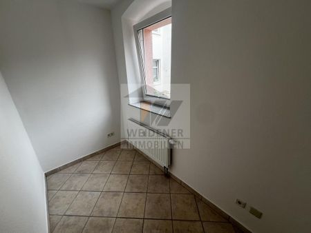 Schöne 2,5 Raum Maisonette-Whg. mit EBK, Balkon, Wanne und Dusche in Gera-Debschwitz! - Photo 4