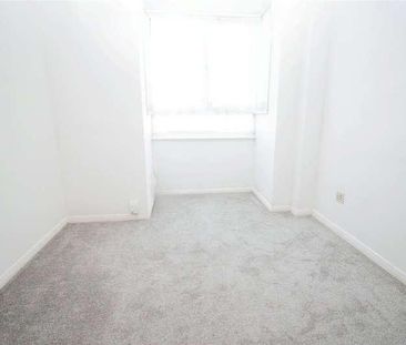 Shepeshall, Basildon, SS15 - Photo 5