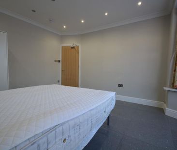 1 bedroom in a house share to rent - Photo 6