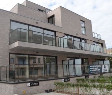 Ruim appartement van 112m2 met een terras van 10m2 en garage - Photo 3