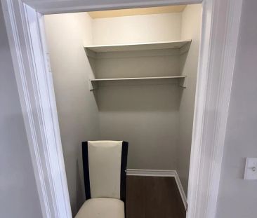 108 Mississaga Street W #D - Photo 1