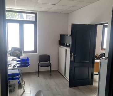 Casa de inchiriat/ Pretabila firma/ aproape de metrou - Photo 3