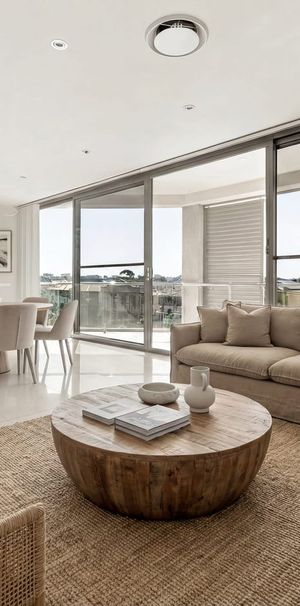 Spacious Waterfront Apartment in a Modern Building - Photo 1