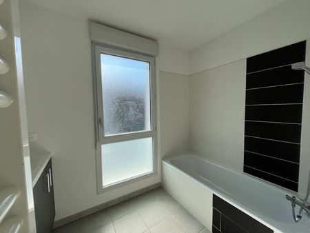 Location Appartement 3 pièces 66m² FROUZINS 31270 - Photo 2