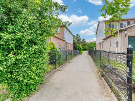 For Lease - 34 Niagara Place Unit# Basement, Brampton, Ontario - Photo 2