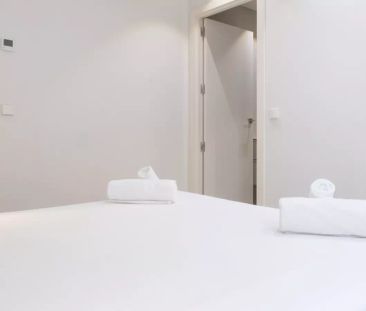 2-bedroom apartment for rent in Puerta De Toledo - Photo 3