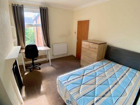 3 bedroom terraced house to rent - Photo 4