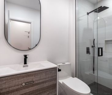 For Lease - 2555 Dundas Street Unit# Main Floor, Toronto, Ontario - Photo 2