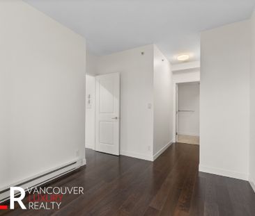 Penthouse in Downtown Vancouver, BC - Photo 6