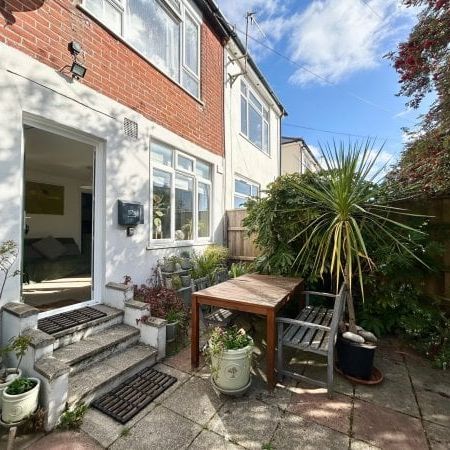 Belle Vue Road, Southbourne - Photo 1