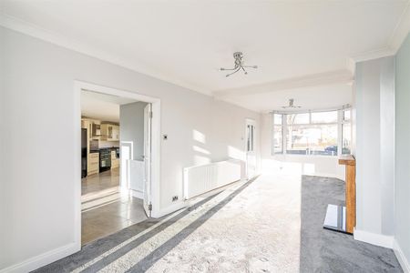 3 bed semi-detached house to rent in Stroud Road, Shirley, Solihull - Photo 4