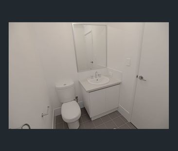 LOVELY VILLA - LOW MAINTENANCE - Photo 6