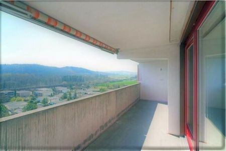 LIVING WITH A VIEW OF GREENERY - Photo 3