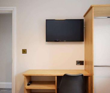 St. Lukes Street Room 1 - Photo 3