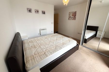 Nankeville Court, Woking, Surrey, GU22 - Photo 2