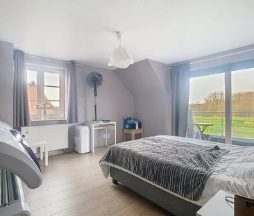 Ruim en comfortabel huis met 4 slaapkamers en grote tuin - Foto 3