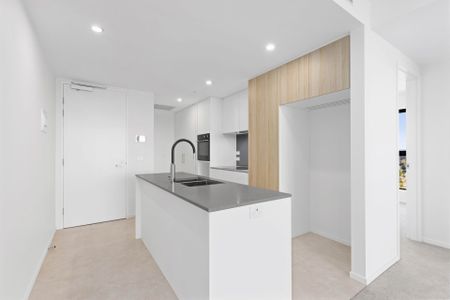 Stunning Mountain View from the Top Floor – 2 Bedroom Apartment - Photo 5