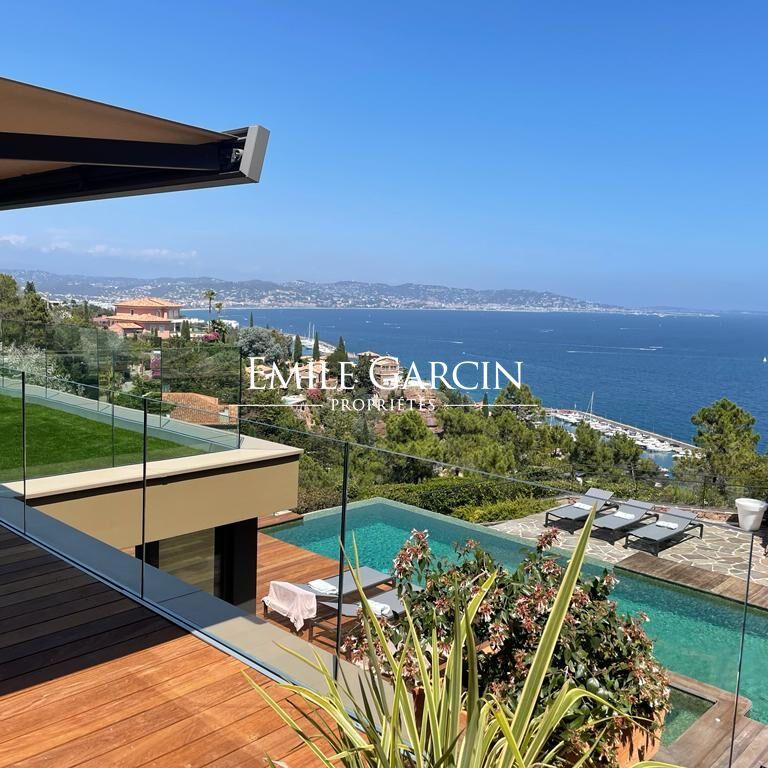 Theoule sur mer, Cote d'Azur à louer, Maison contemporaine avec vue mer, 5 chambres doubles, piscine - Photo 1