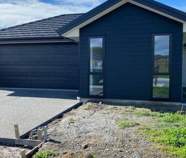 3 Bedroom Home in Ravenswood - 6 Months Rental - Photo 5