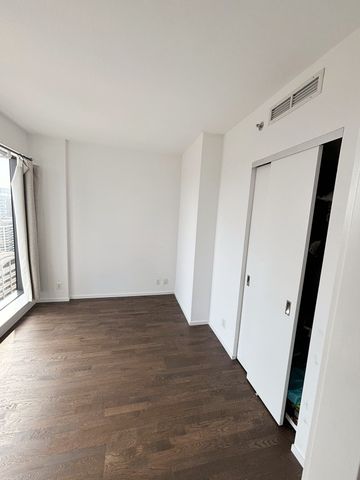 For Lease - 5 St. Joseph Street Unit# 2101, Toronto, Ontario - Photo 3