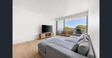 Contemporary Comfort in a Prime Location - Photo 4