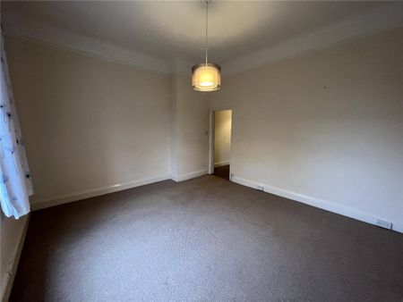 2 bedroom end of terrace house to rent - Photo 2